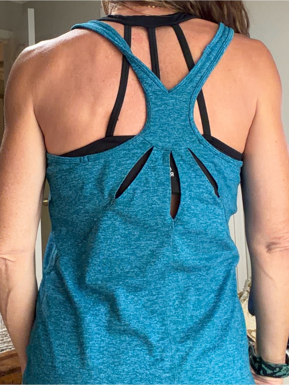 Patagonia Worn Wear Womens Tank Top M  Racerback V-Neck Athletic cut out back